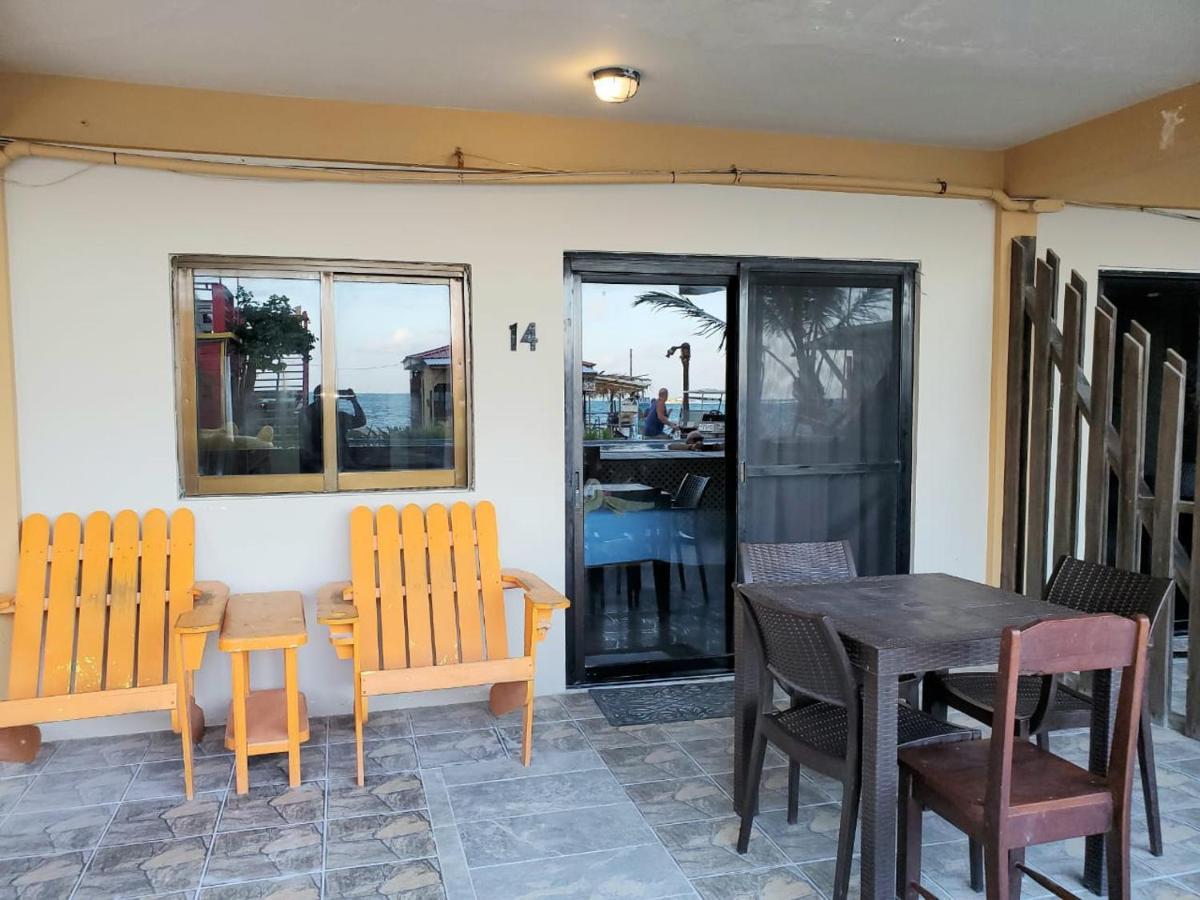Beach Club Condos At Popeyes Caye Caulker Extérieur photo