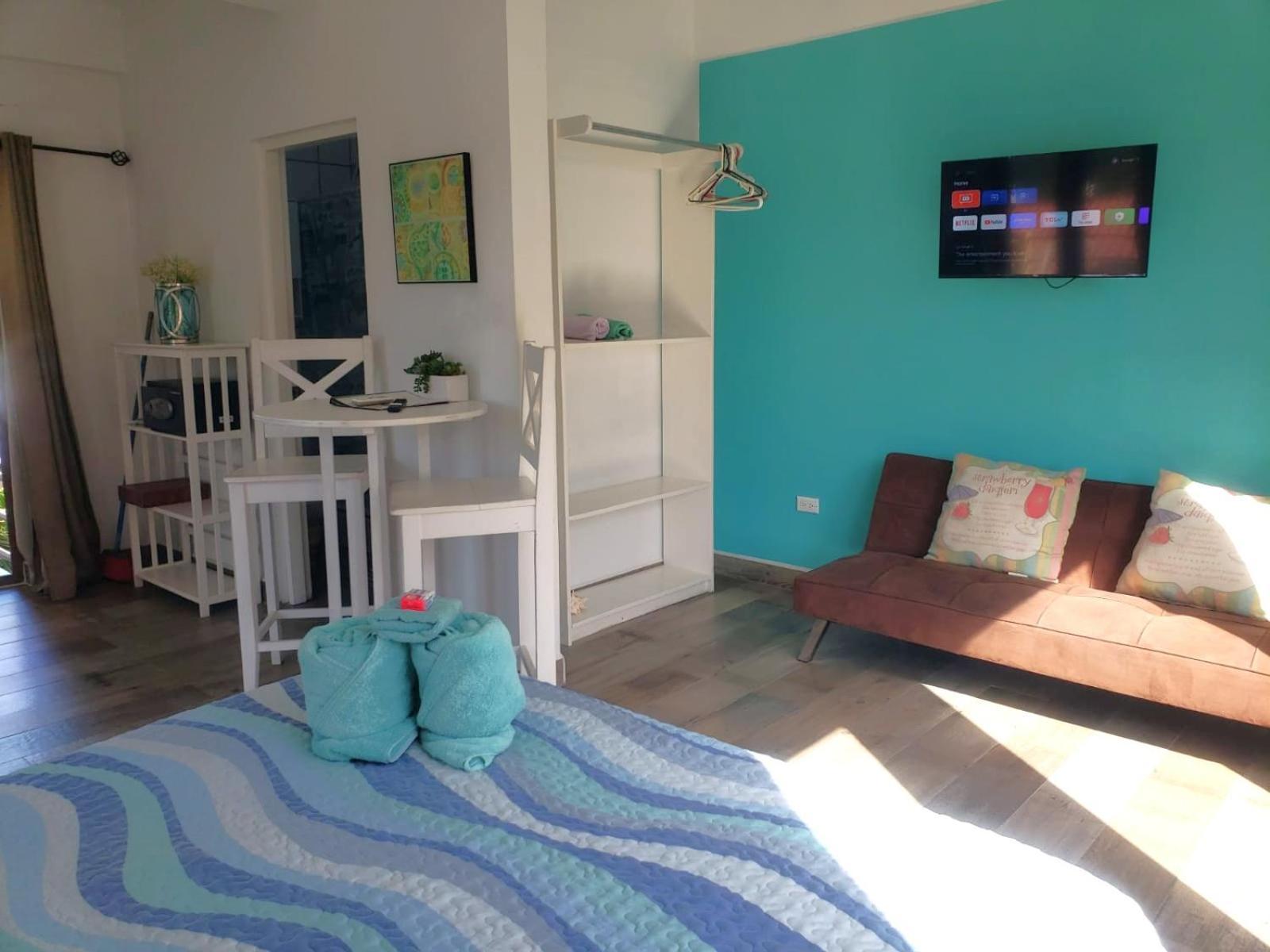 Beach Club Condos At Popeyes Caye Caulker Extérieur photo